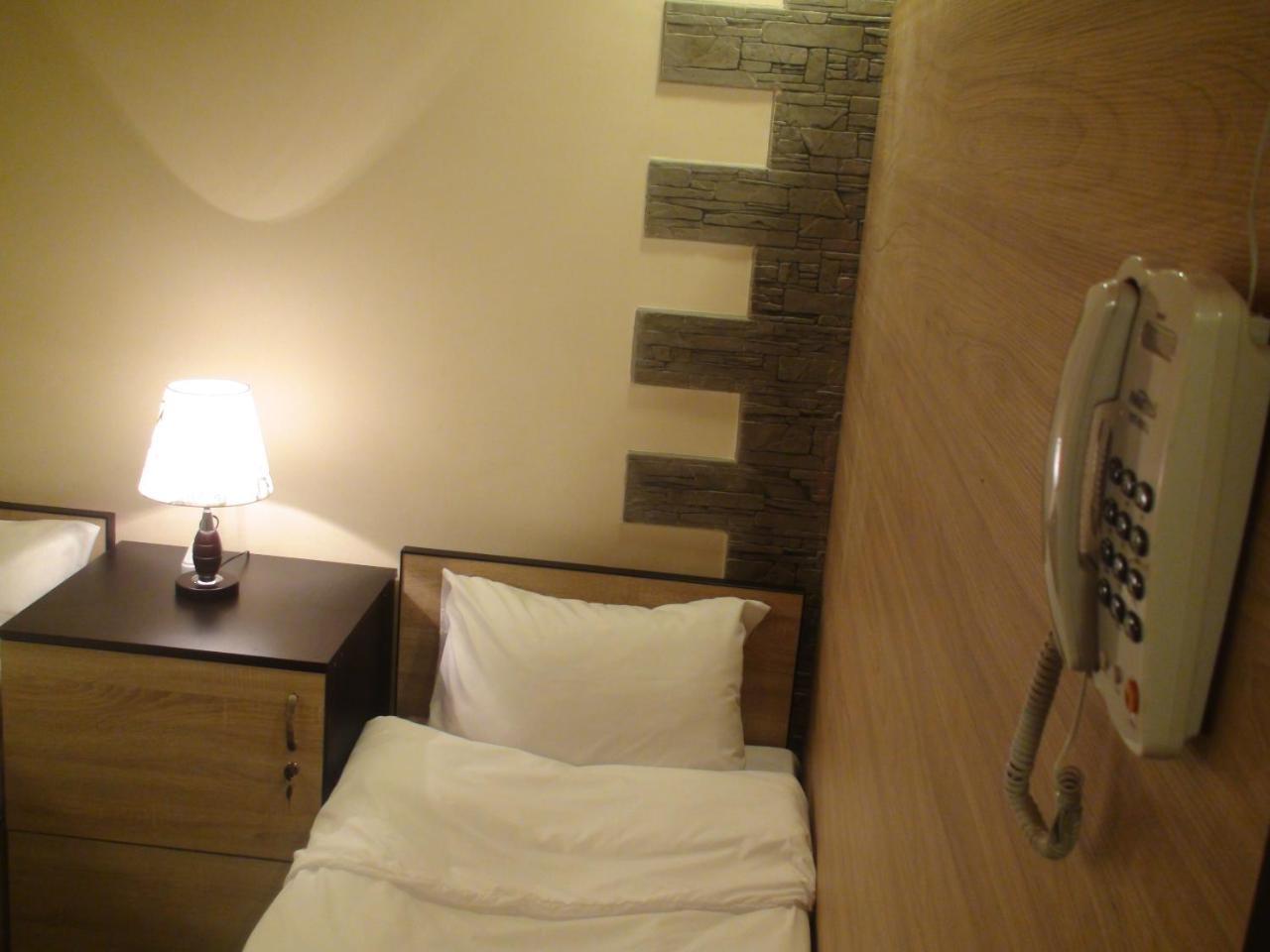 יירבאן Comfort Hostel מראה חיצוני תמונה