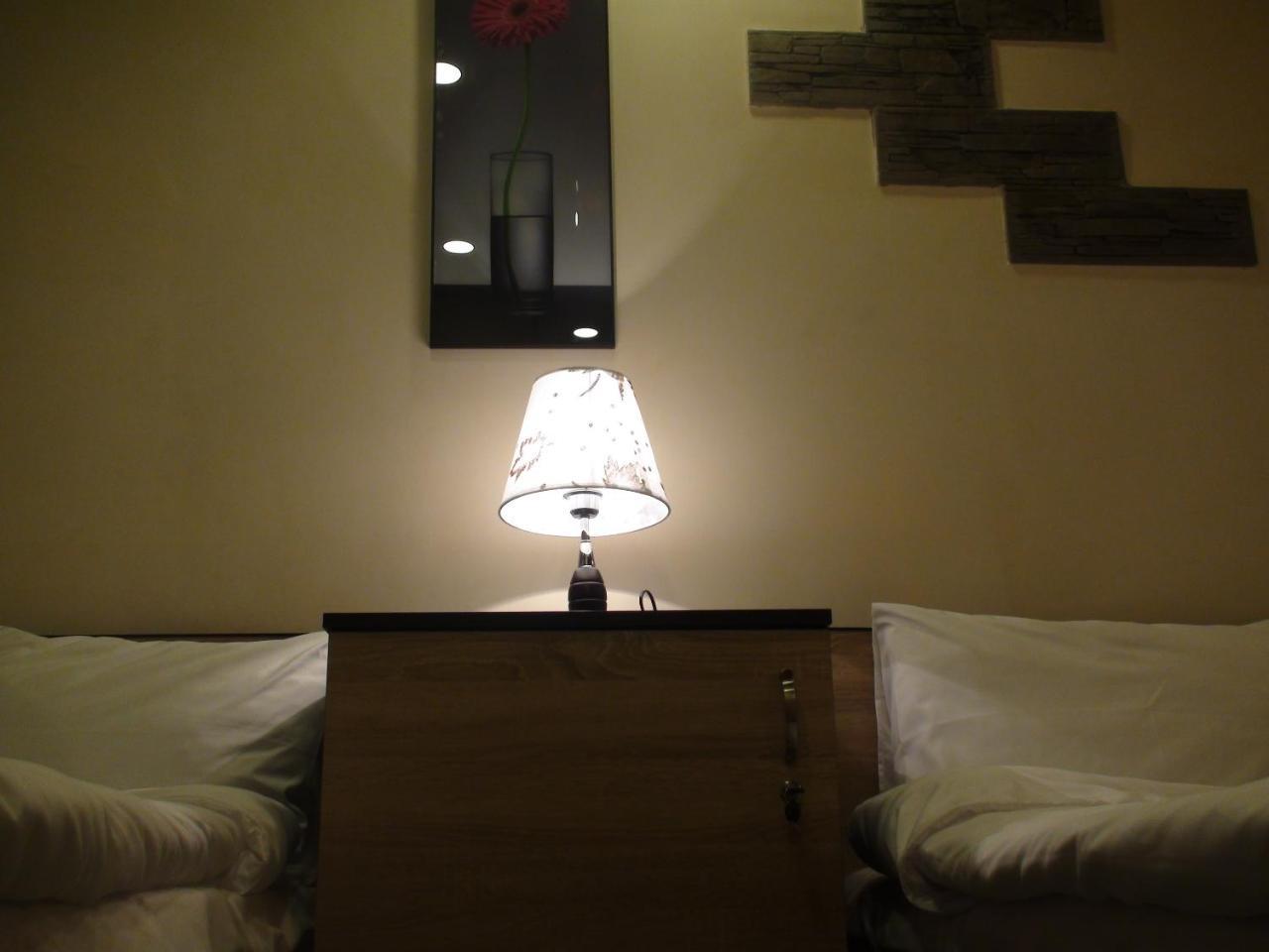 יירבאן Comfort Hostel מראה חיצוני תמונה